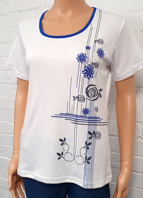 Claudia C Round Neck Swirl Print T-shirt